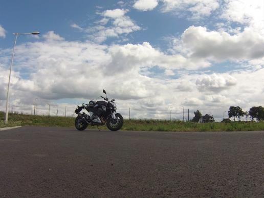 Kawasaki Z800 : la nouvelle Z sort ses griffes