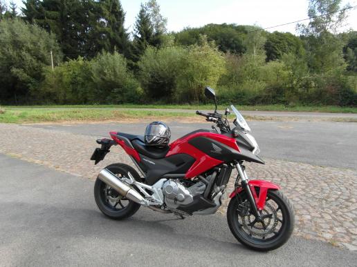 Honda NC 700 X: tueuse de scooters