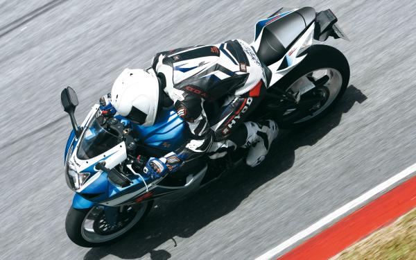 La nouvelle GSX-R 600 bat déjà  un record du tour au Japon!