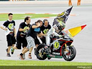 Toni Elà­as Champion du Monde Moto2 2010