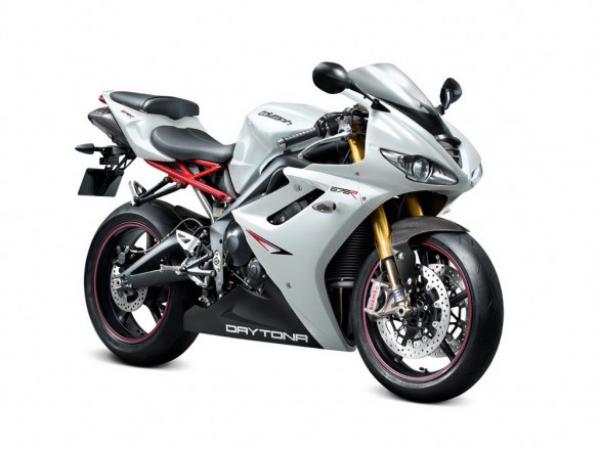 Nouveautés Triumph en photos: les deux Tiger et la Daytona 675 R