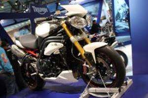 Triumph Speed Triple R &#8211; 2012