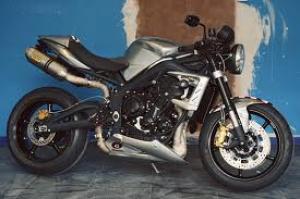 Triumph Speed Triple R &#8211; 2012