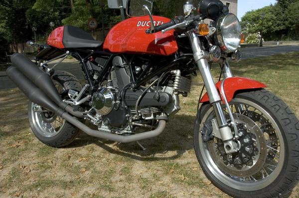 Ducati Sport 1000