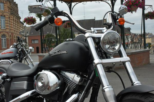 Harley Davidson FXDBI Dyna Street Bob