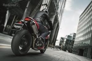 Triumph Speed Triple R &#8211; 2012