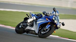 Yamaha R1