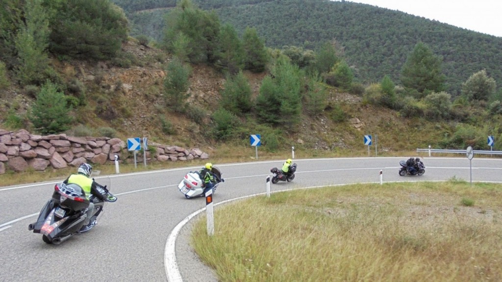 Découvrir les Pyrénées à moto