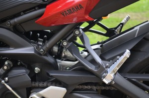 Yamaha MT-09 Tracer, le côté obscur a du bon.