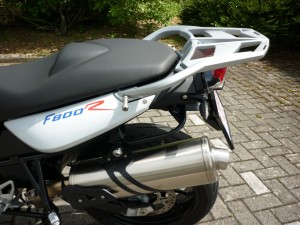 BMW F800R la méchante fille.