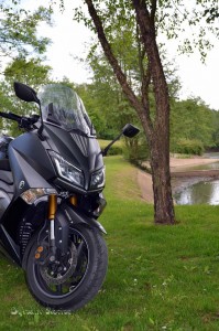 Le Yamaha T-Max Ironmax aux 1000 virages