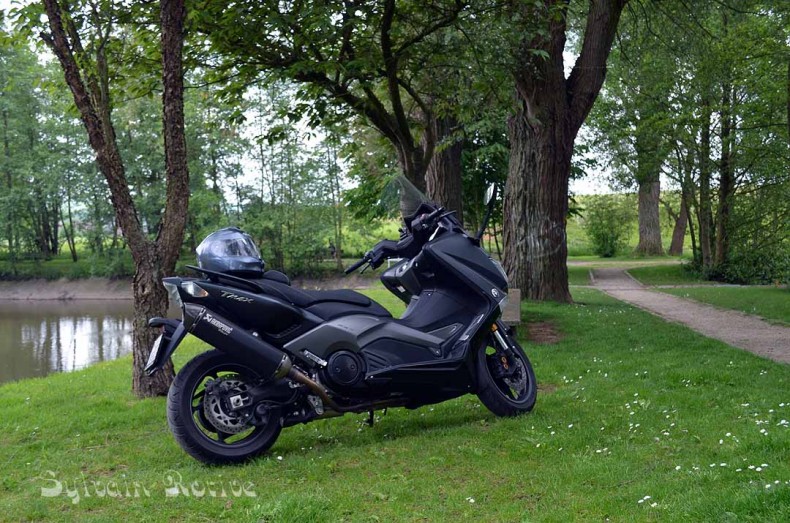Le Yamaha T-Max Ironmax aux 1000 virages