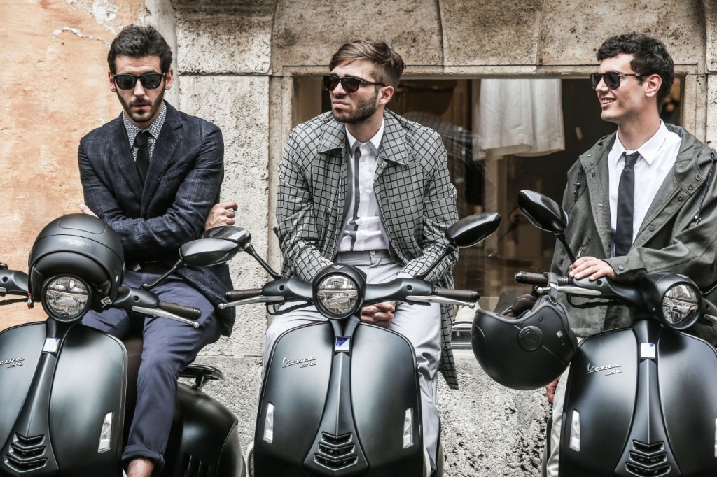 Une Vespa 946 Emporio Armani par Giorgio Armani