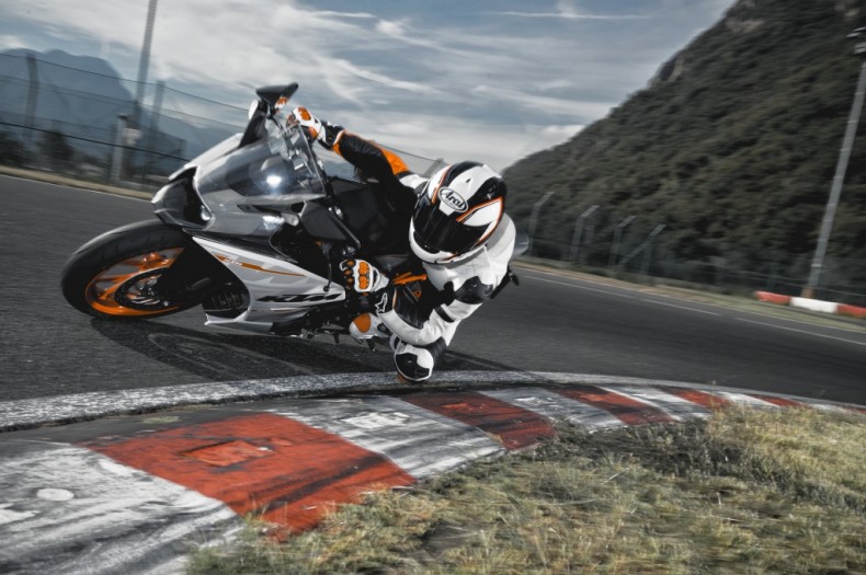 Action limitée sur la KTM RC390 et RC125 à ne pas manquer !