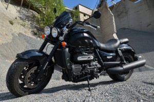 ESSAI DE LA TRIUMPH ROCKET X