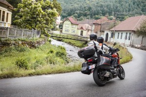 La Versys jouit d'excellentes qualités routières.