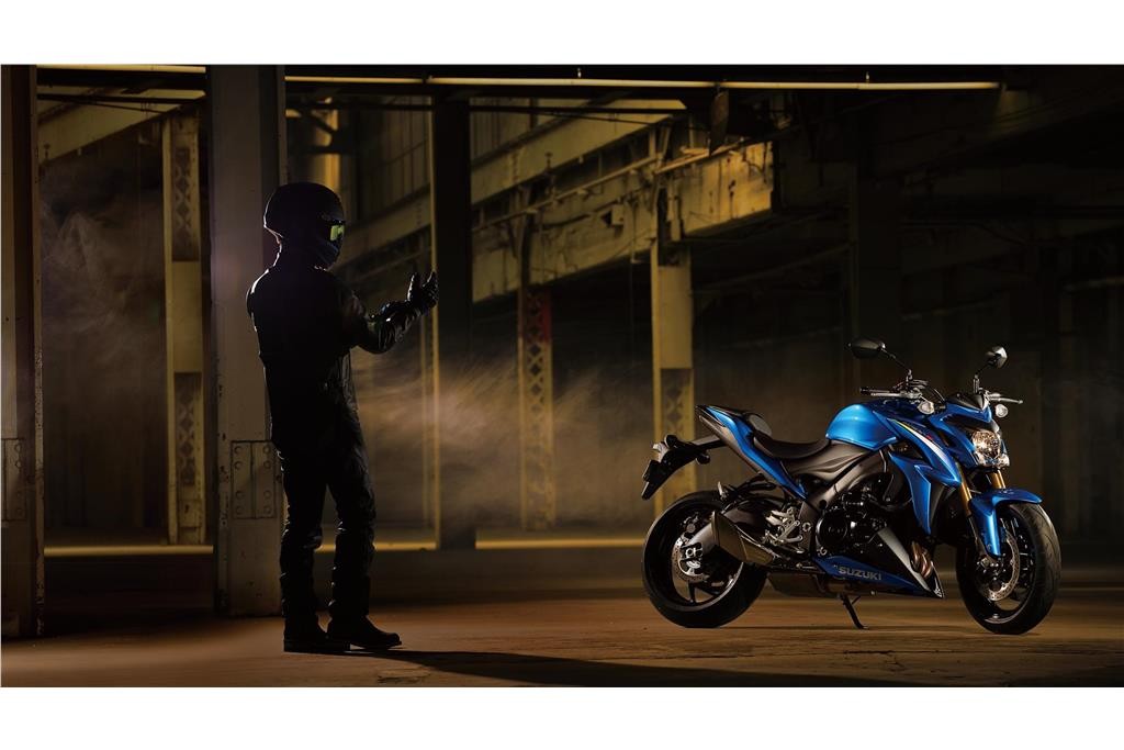 39_99_GSX-S1000-440