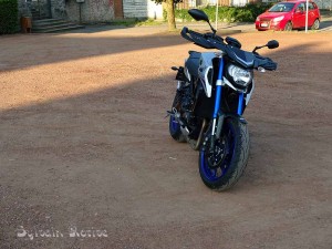 Yamaha MT-09 un peu plus près des étoiles