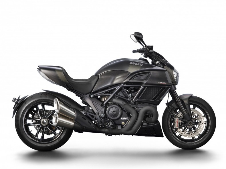 La nouvelle Ducati Diavel Carbon 2016