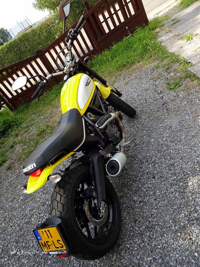 ducati scrambler Icon