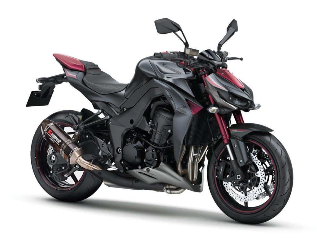 2016_Z1000_Sugomi_Static1