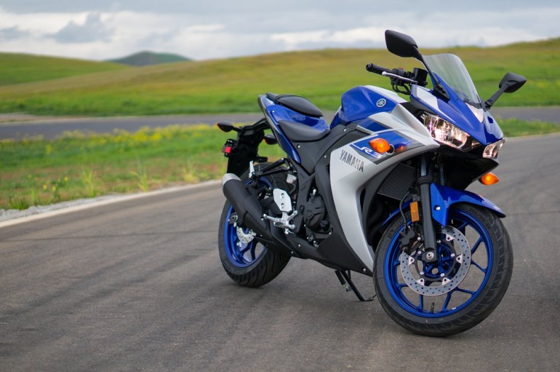 YZF R3: petite cylindrée, grand pedigree!