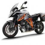 KTM 1290_super_duke_gt_MY_2016-800×683