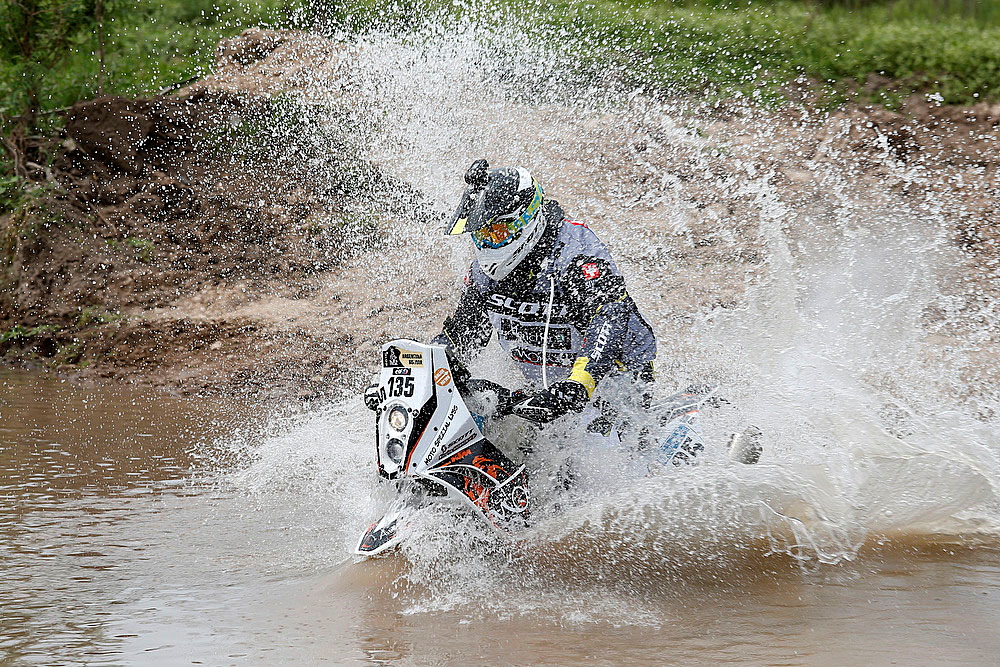 Le Dakar prend l&rsquo;eau, première étape de course annulée !