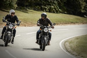 Les nouvelles Triumph Bonneville T120 et T120 Black