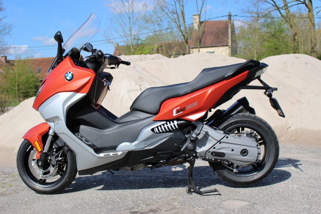 BMW C650 SPORT 2016 : Planquez vos T-Max!