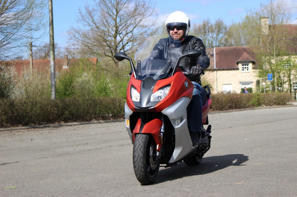 BMW C650 SPORT 2016 : Planquez vos T-Max!