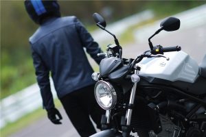 Suzuki SV650 bref essai