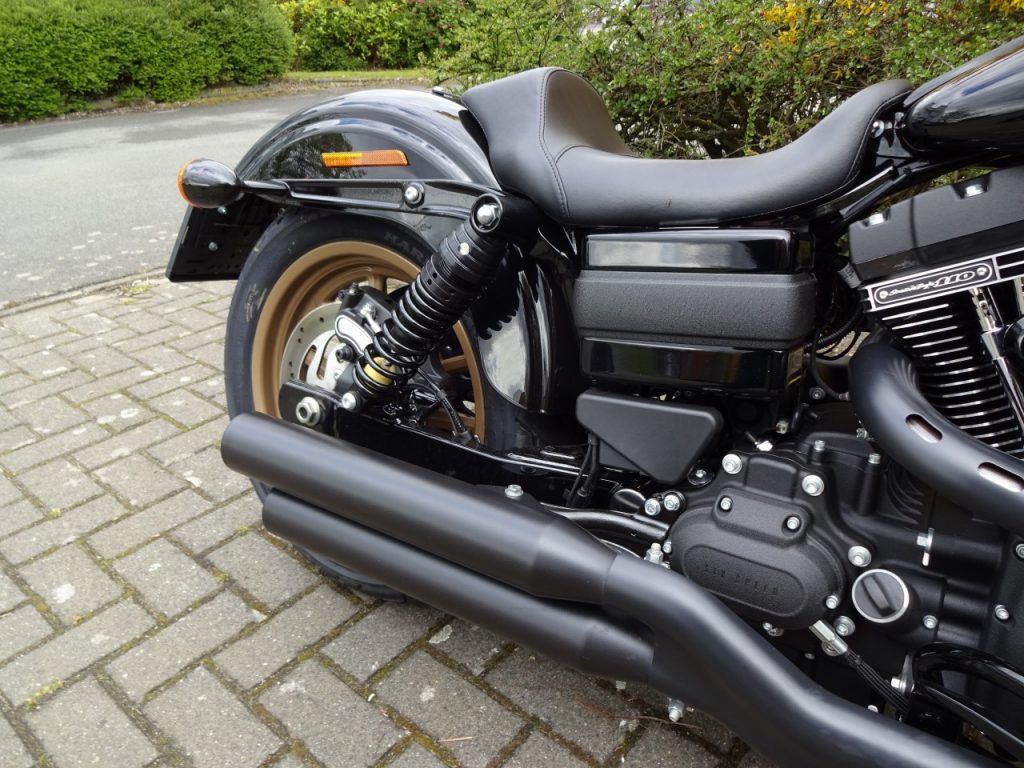 Harley-Davidson Low Rider S effet Bad Boy assuré