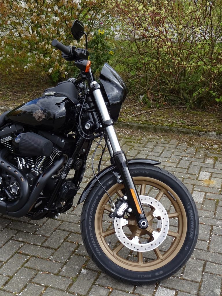 Harley-Davidson Low Rider S effet Bad Boy assuré