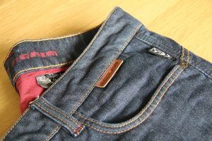 SEGURA LADY JULYS &#8211; le jeans tendance pour motarde !