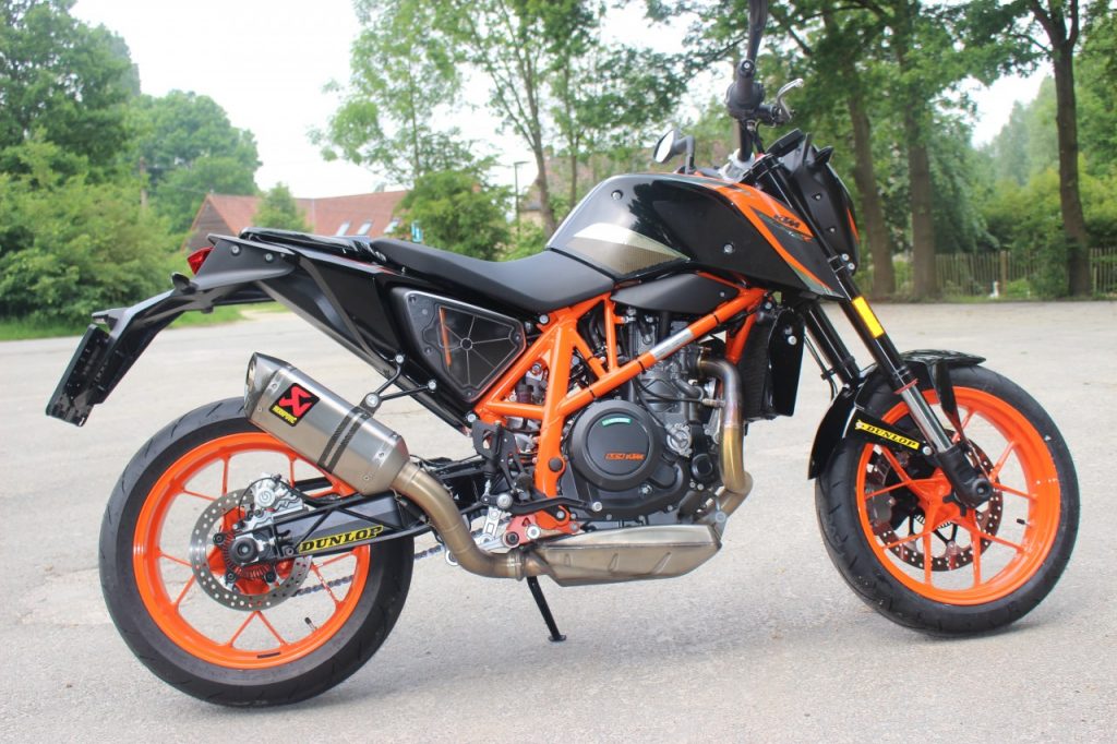 KTM 690 DUKE R, Mono sous EPO