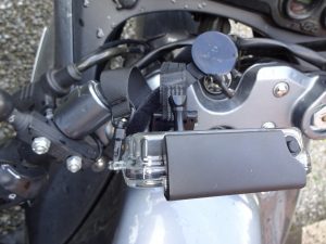 Embarquez votre Mini Coyote sur votre moto !