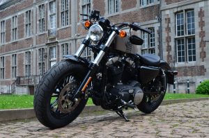 Essai de la  Harley-Davidson Forty-Eight Dark Custom 2016 : le retour aux sources.