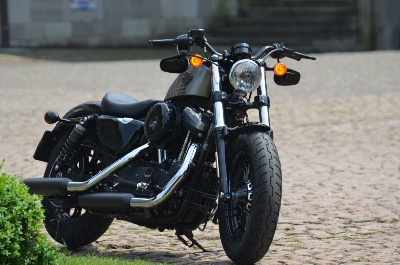 Essai de la Harley-Davidson Forty-Eight Dark Custom 2016 : le retour aux sources.