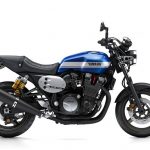 2015-Yamaha-XJR1300-EU-Power-Blue-Studio-002