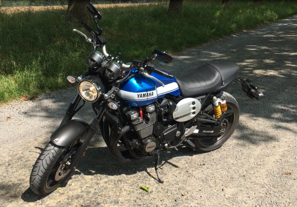 Yamaha XJR1300 : Évasion à l’ancienne