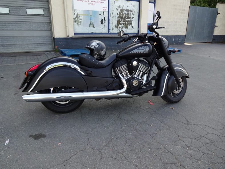 Indian Chief Darkhorse le côté obscur façon Indian