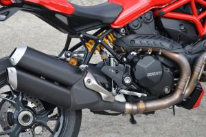 Ducati Monster 1200 R : le roadster des superlatifs.
