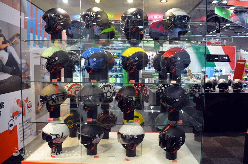 Intermot 2016 : des casques, des vêtements, des accessoires et d&rsquo;autres motos