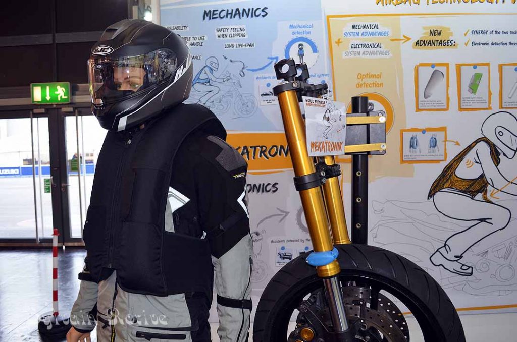 Intermot 2016 : des casques, des vêtements, des accessoires et d&rsquo;autres motos