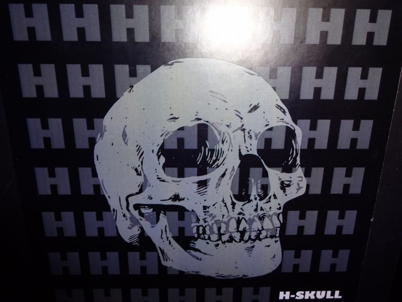 Support de casque H-Skull