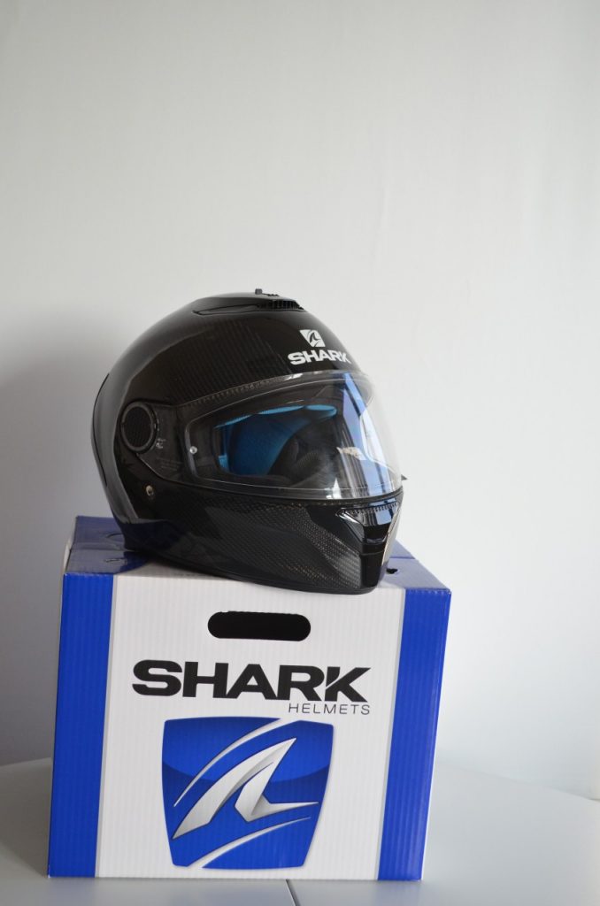 Shark Spartan, la magie du carbone.