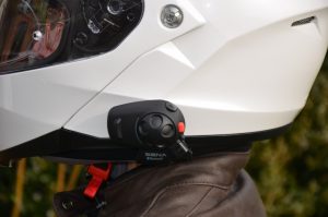 SENA SMH5 : intercom Bluetooth pour moto et scooter