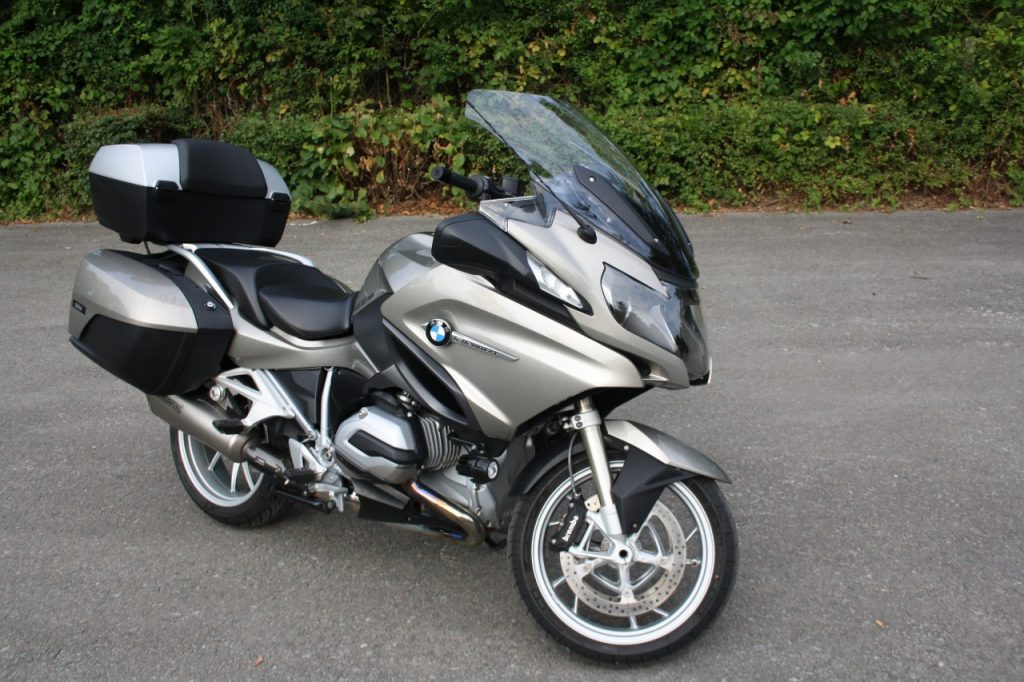 BMW R1200 RT LC reine du voyage au pays du plaisir.