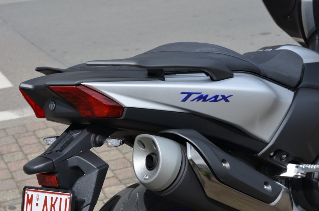 Yamaha T-Max 2017 du sport au luxe